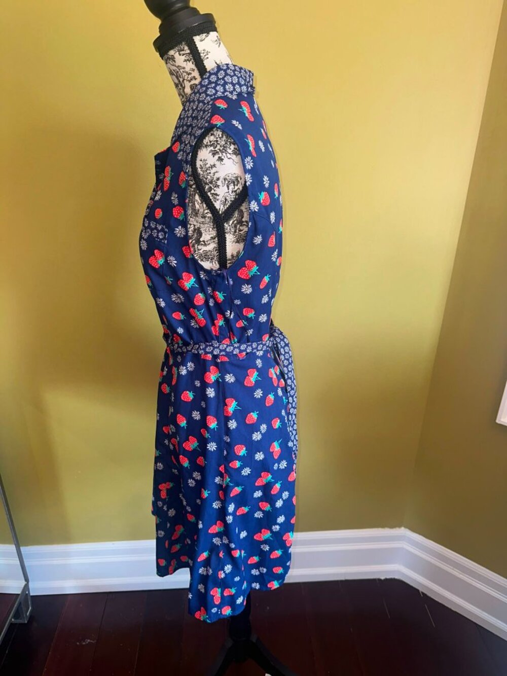 Vintage Retro Strawberry Print Midi Collared Dress Blue Daisy Cottagecore Summer - Picture 8 of 13